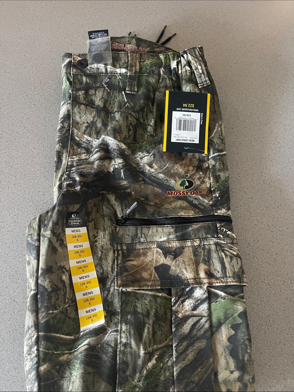 Mossy Oak Men's Camouflage Cargo Pants in Green and Brown